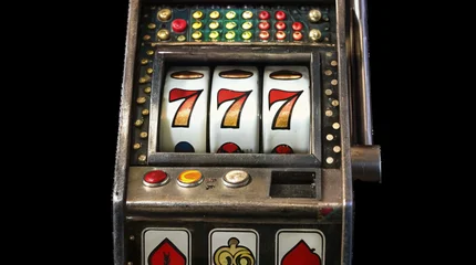 777 Classic Slots: Vintage Vegas 3-Reel Fruit & Jackpot Games